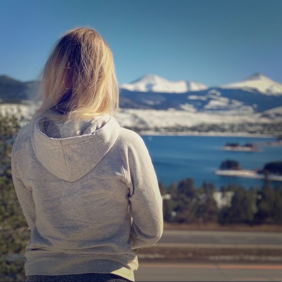 Meet your Posher, Mikaela - Picture 2 of 2